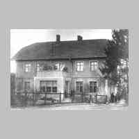 028-0025 Das neue Wohnhaus der Familie Neumann in Gross Keylau..jpg